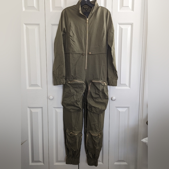 Pilot hottie Jumpsuit olive green size M Kaylee kolletion. - Picture 2 of 11
